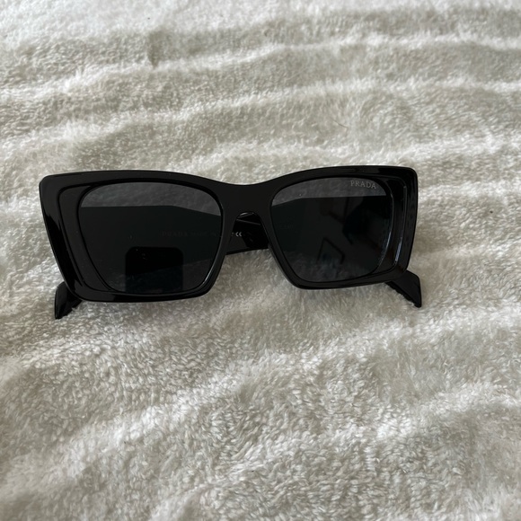 New Never worn Prada Sunglasses - Picture 3 of 8